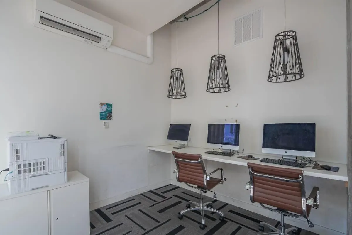 Relaxing 2Bd - Central Downtown - Gym, Pool, Parking Phoenix Apartment