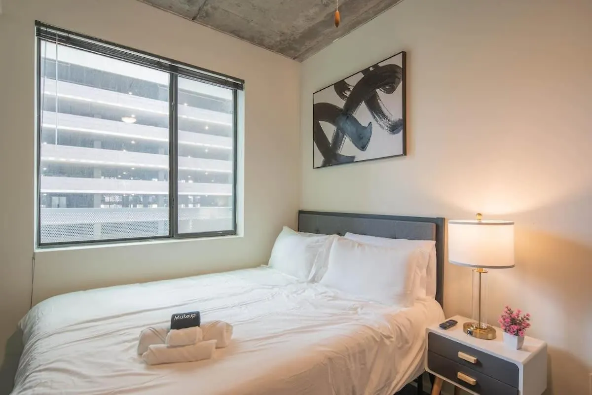 Relaxing 2Bd - Central Downtown - Gym, Pool, Parking Phoenix 0*,  United States